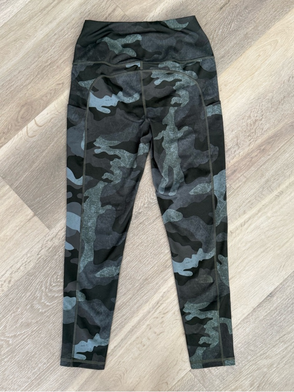 Womens Northface Camo High-Waist Leggings Size Medium
